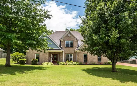 40 Brookhaven Ln, Oakland, TN 38060