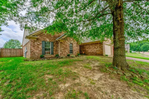 9837 Oldham Dr, Cordova, TN 38016