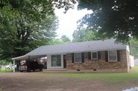 1043 Mendenhall Cv, Memphis, TN 38122