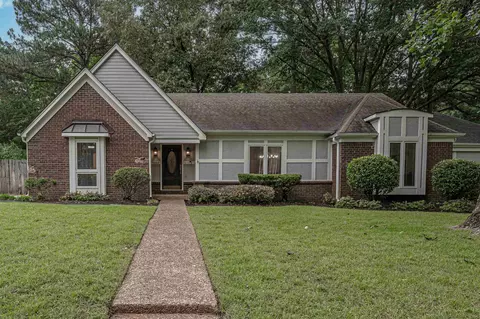 7858 Cordie Lee Cv, Germantown, TN 38138