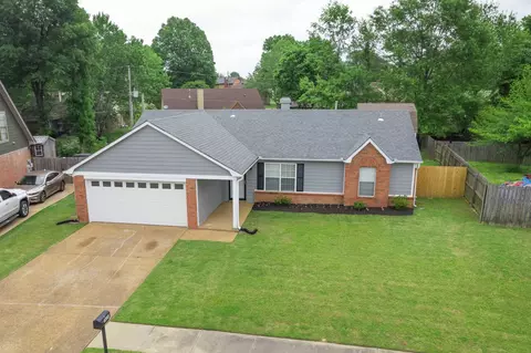 4600 Kings Grant Dr, Memphis, TN 38125