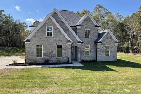 54 Patriot Way Dr, Byhalia, MS 38611