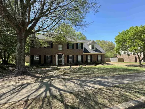 357 Walnut Trace Dr, Cordova, TN 38018