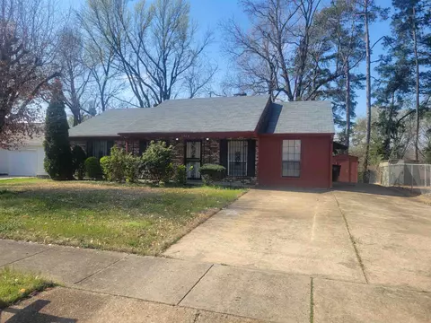 3079 Sky Way Dr, Memphis, TN 38127