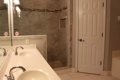 10491 Red Stone Dr, Collierville, TN 38017 photo 21