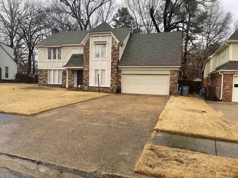 7200 Country Oaks Dr, Memphis, TN 38125