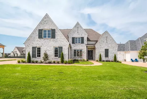 415 Shambala Dr, Collierville, TN 38017
