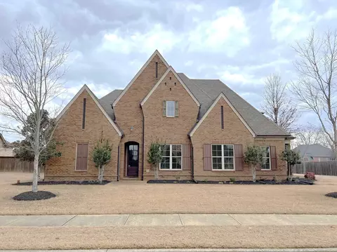 1397 Carmony St, Collierville, TN 38017