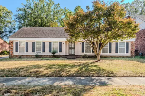 5597 Fairlane Cv, Memphis, TN 38115