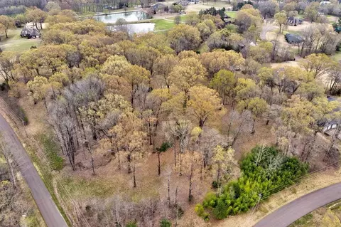 470 Hickory Woods Ln, Eads, TN 38028