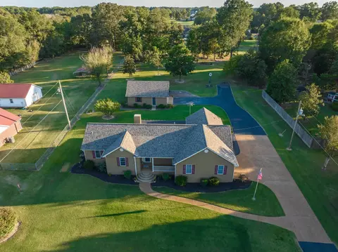 95 Person Rd, Oakland, TN 38060