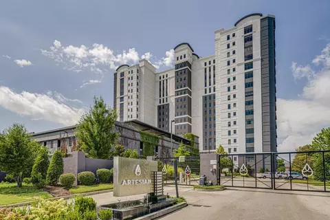 717 Riverside Dr #1409, Memphis, TN 38103