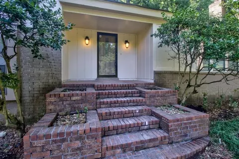 8563 Kettering Dr, Cordova, TN 38016 photo 4