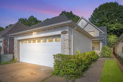 1052 E Montebello Cir, Cordova, TN 38018