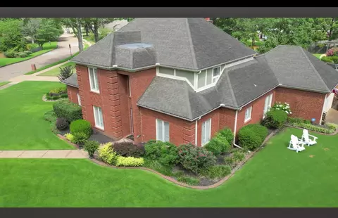 9286 Wheatland Dr, Germantown, TN 38139
