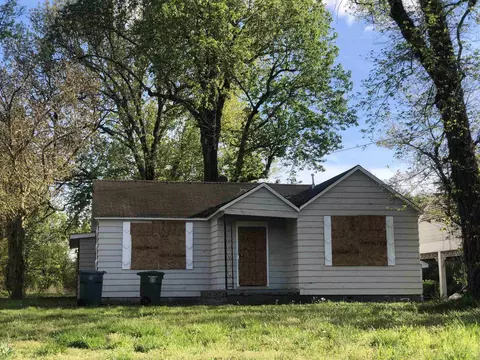 2213 Clifton Ave, Memphis, TN 38127