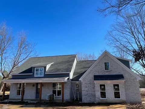 859 Lyles Rd, Senatobia, MS 38668