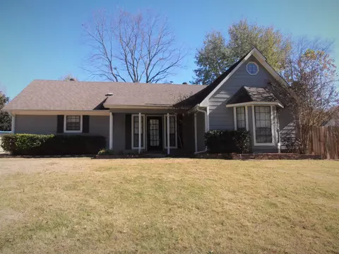 1102 Greenview Rd, Collierville, TN 38017 photo 1