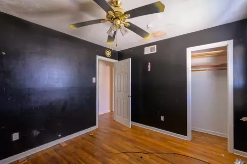 260 E Shelby Dr, Memphis, TN 38109 photo 17
