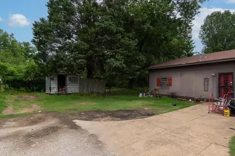 260 E Shelby Dr, Memphis, TN 38109 photo 23