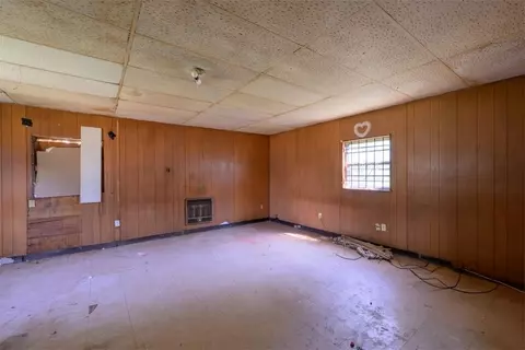 260 E Shelby Dr, Memphis, TN 38109 photo 11