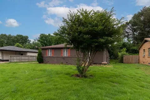 260 E Shelby Dr, Memphis, TN 38109 photo 3
