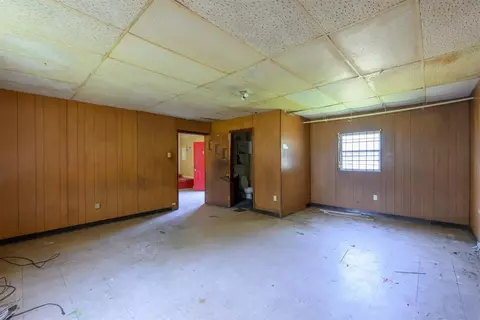 260 E Shelby Dr, Memphis, TN 38109 photo 12