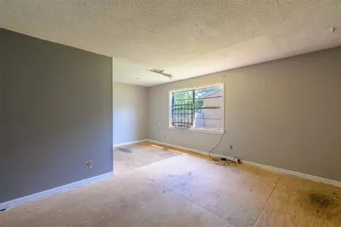 260 E Shelby Dr, Memphis, TN 38109 photo 5