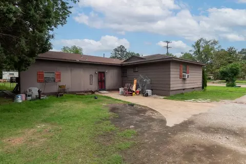 260 E Shelby Dr, Memphis, TN 38109 photo 22