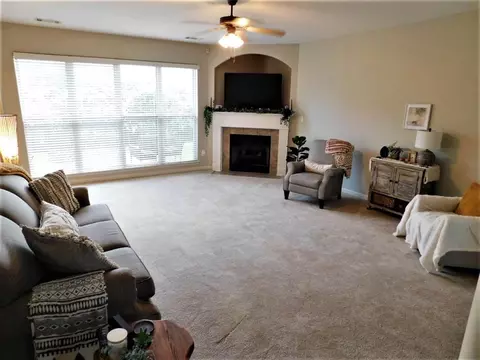 6469 Wellsgate Cv, Memphis, TN 38135 photo 2