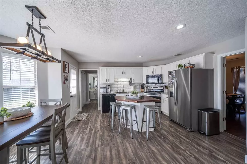  40 Oak Court Cv, Oakland, TN 38060 photo 6