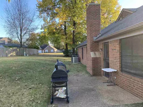5462 Stephen Forest Rd, Memphis, TN 38141 photo 12
