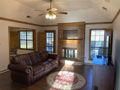 5462 Stephen Forest Rd, Memphis, TN 38141 photo 2