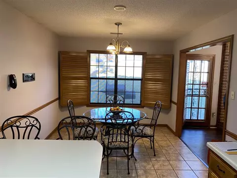 5462 Stephen Forest Rd, Memphis, TN 38141 photo 4