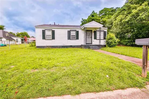 215 Lincoln St, Jackson, TN 38301 photo 1