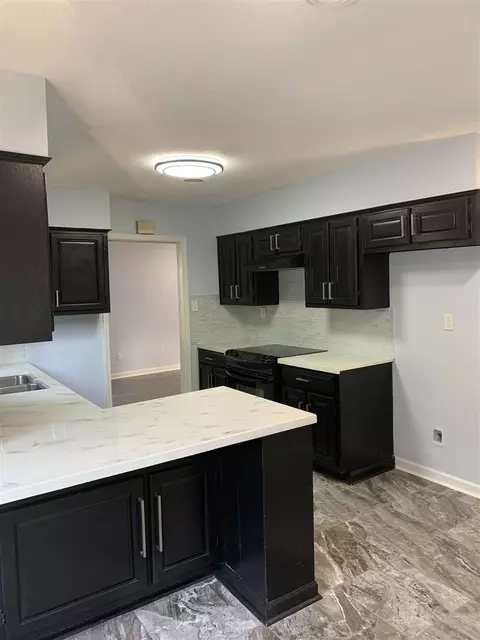 2353 Ridgeway Rd, Memphis, TN 38119 photo 11
