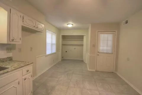 2873 Cavern Dr, Memphis, TN 38128 photo 2