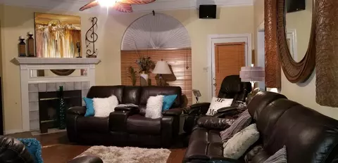 5512 Stephen Forest Rd, Memphis, TN 38141 photo 4