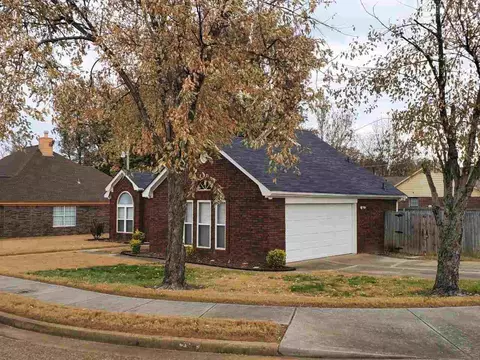 5512 Stephen Forest Rd, Memphis, TN 38141 photo 2