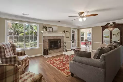638 Silverman Dr, Collierville, TN 38017 photo 3