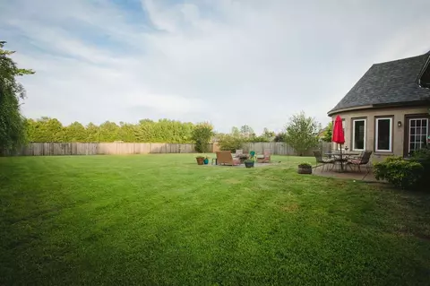 826 Deep Woods Dr, Collierville, TN 38017 photo 4