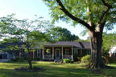 496 Cardinal Dr, Collierville, TN 38017 photo 1