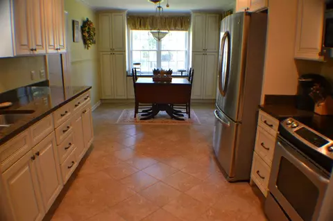 496 Cardinal Dr, Collierville, TN 38017 photo 8
