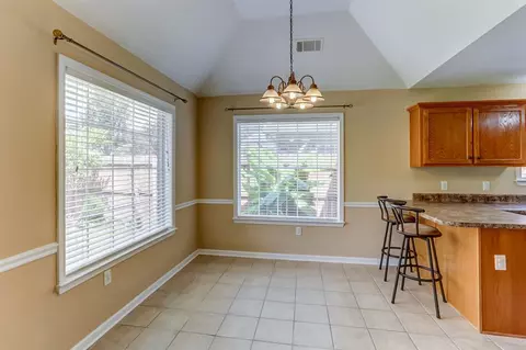 4639 E Ashglen Cir, Collierville, TN 38017 photo 5