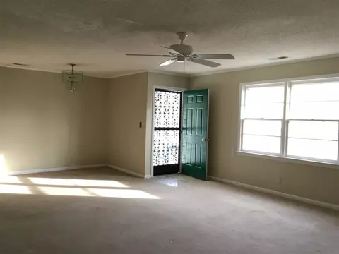 370 E Walnut St, Dyer, TN 38330 photo 5