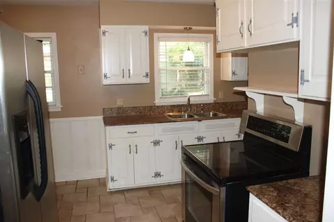 1663 Estate Dr, Memphis, TN 38119 photo 5