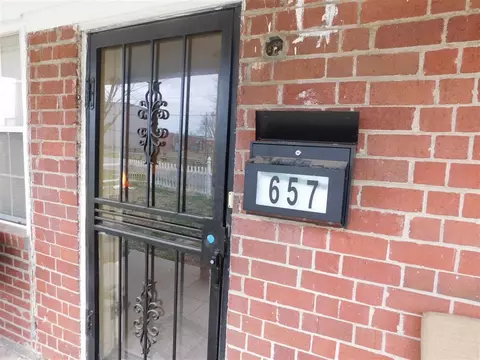 655 Franklin St, Memphis, TN 38112 photo 2
