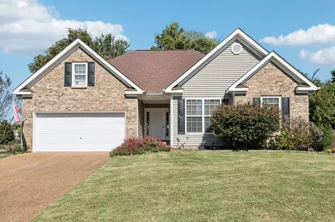 1300 Branchside Ct, Thompsons Station, TN 37179