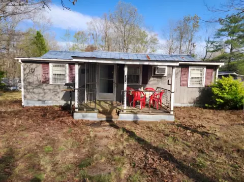314 Cherokee Ln, Beechgrove, TN 37018