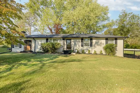 1015 Lockertsville Rd, Ashland City, TN 37015